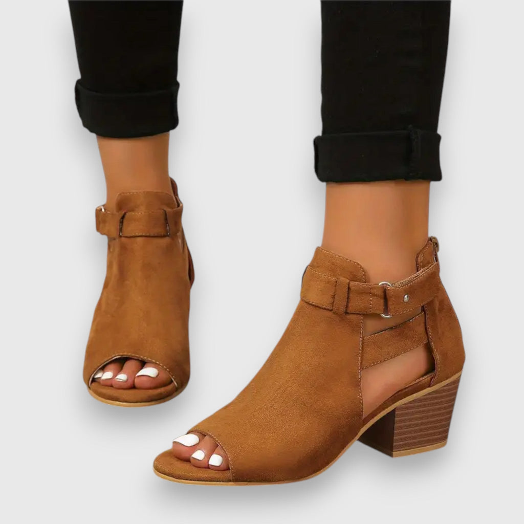 Nadine – Tyk hæl sandal