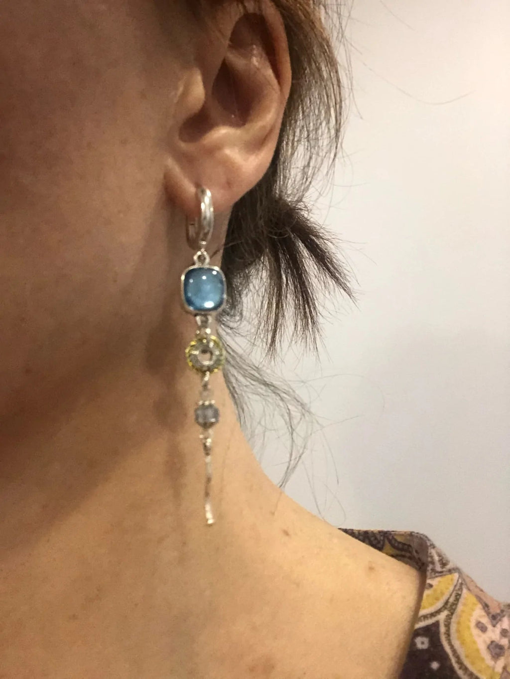 Antique" earrings with blue stones and a cross