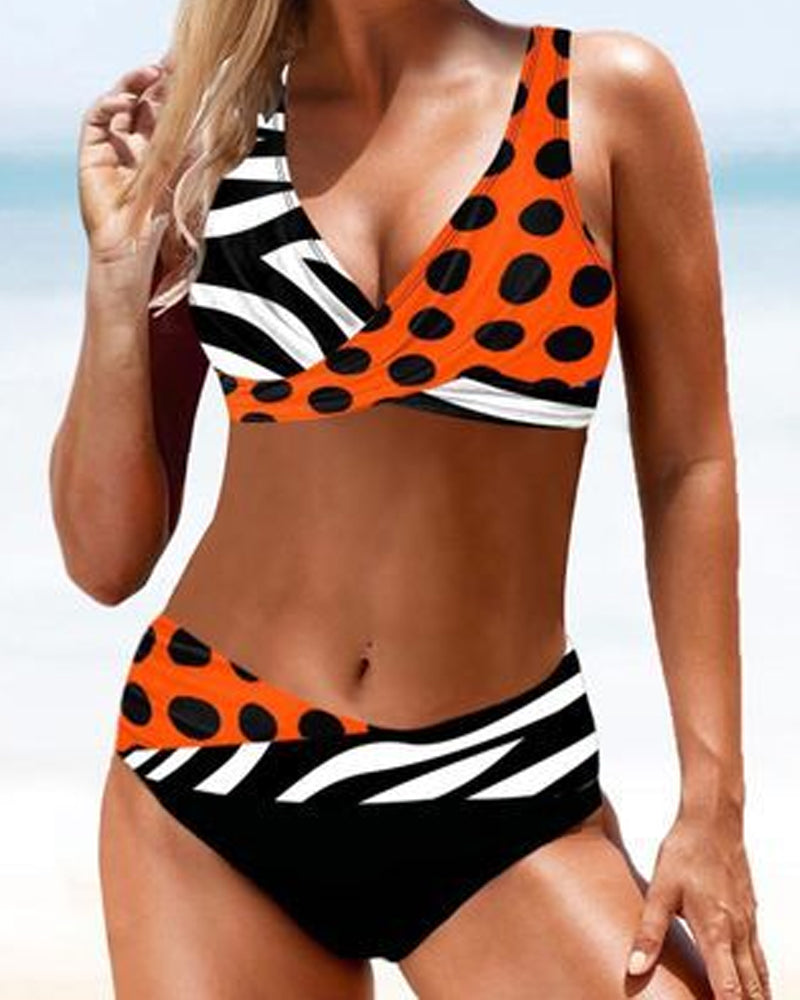 Sara | Glad og farverig bikini