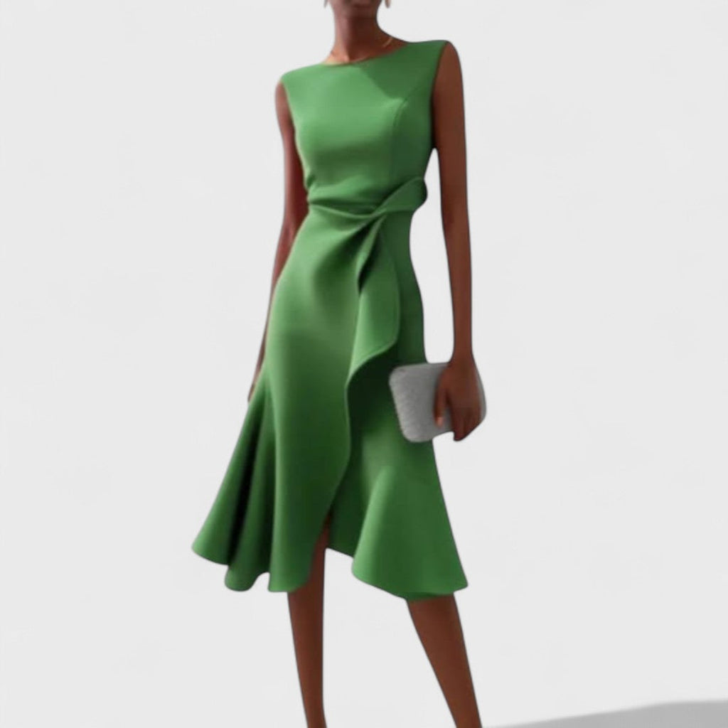 Andrea - Asymmetrisk kjole med elegante detaljer