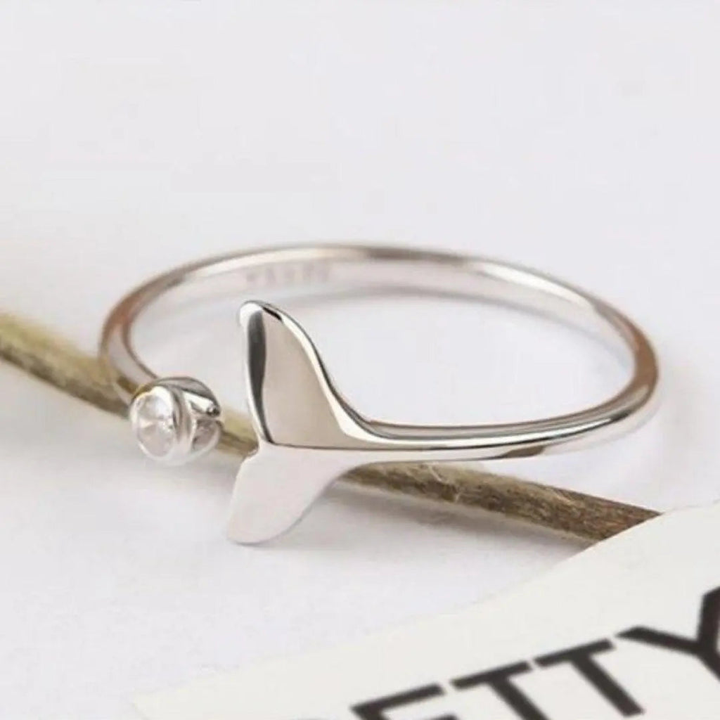 Ring with dolphin tail made of 925 sterling silver and adjustable zirconium dioxide