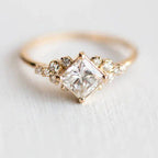 Luxurious ring with cubic zirconia made of gold and silver