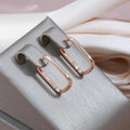 Simple Elegant Earrings with Zirconia in Gold