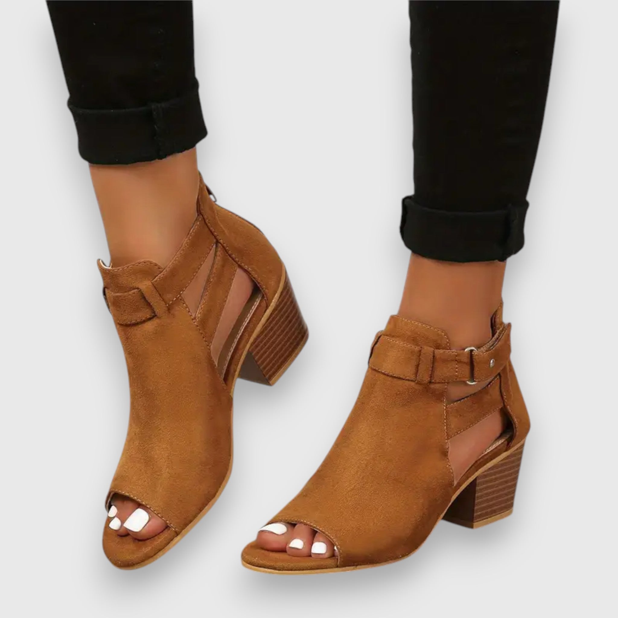 Nadine – Tyk hæl sandal