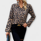 Leopardmønstret løs bluse