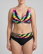 Sara | Glad og farverig bikini