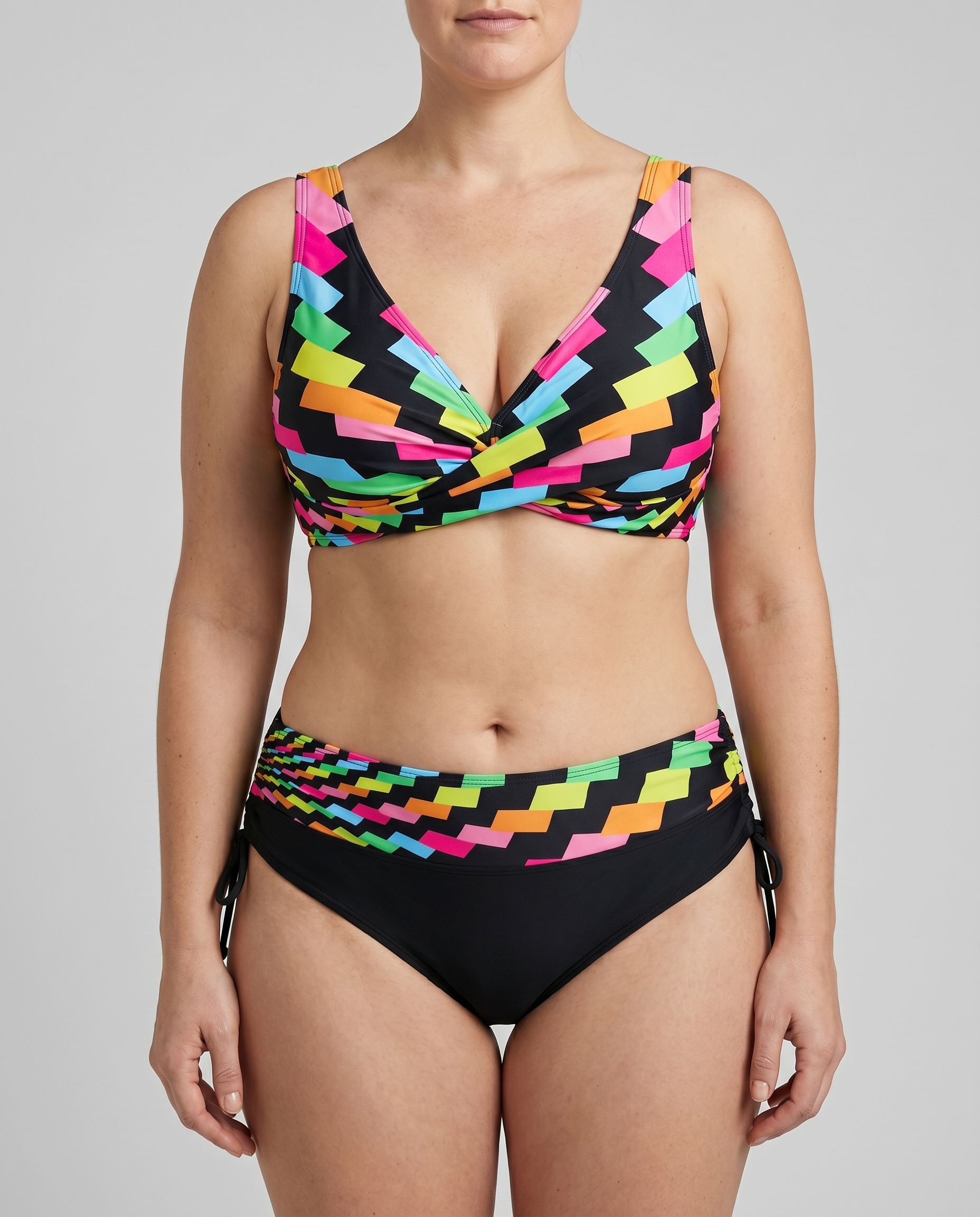 Sara | Glad og farverig bikini