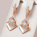 Elegant geometric gold-plated shiny earrings