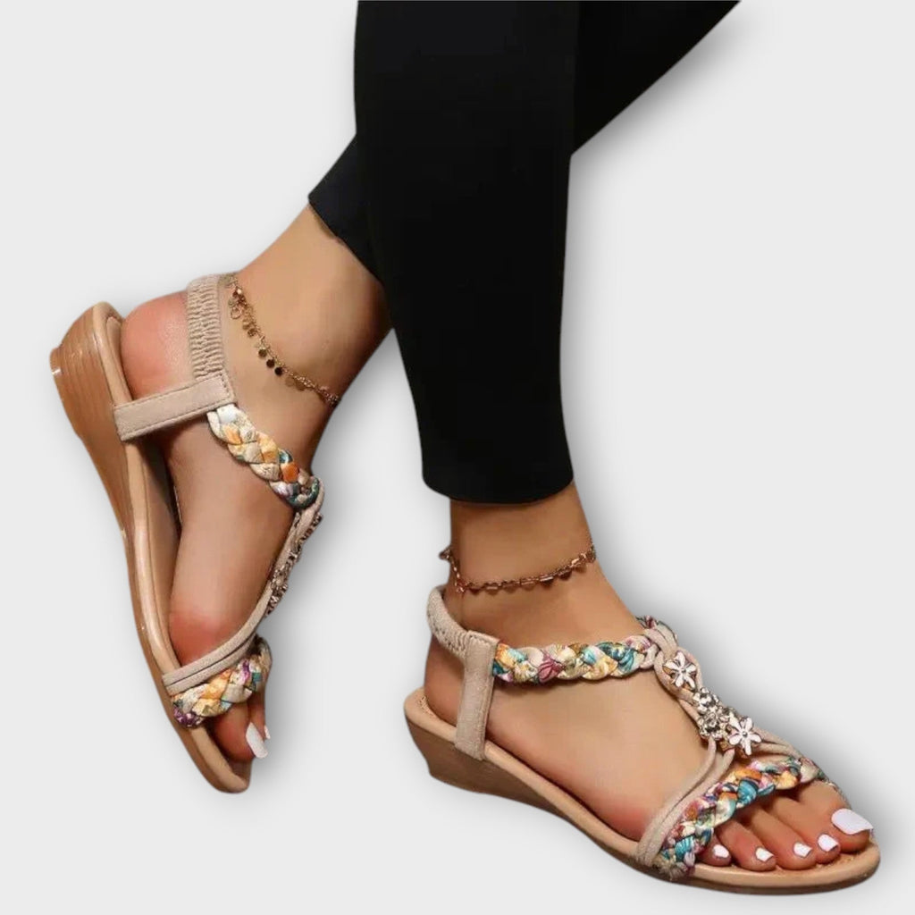 Komfortabel damesandal i boho stil
