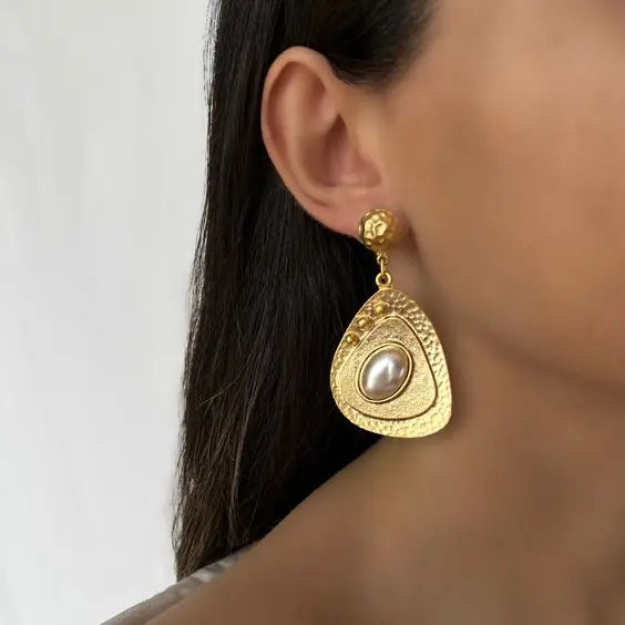 Vintage Gold Pearl Earrings