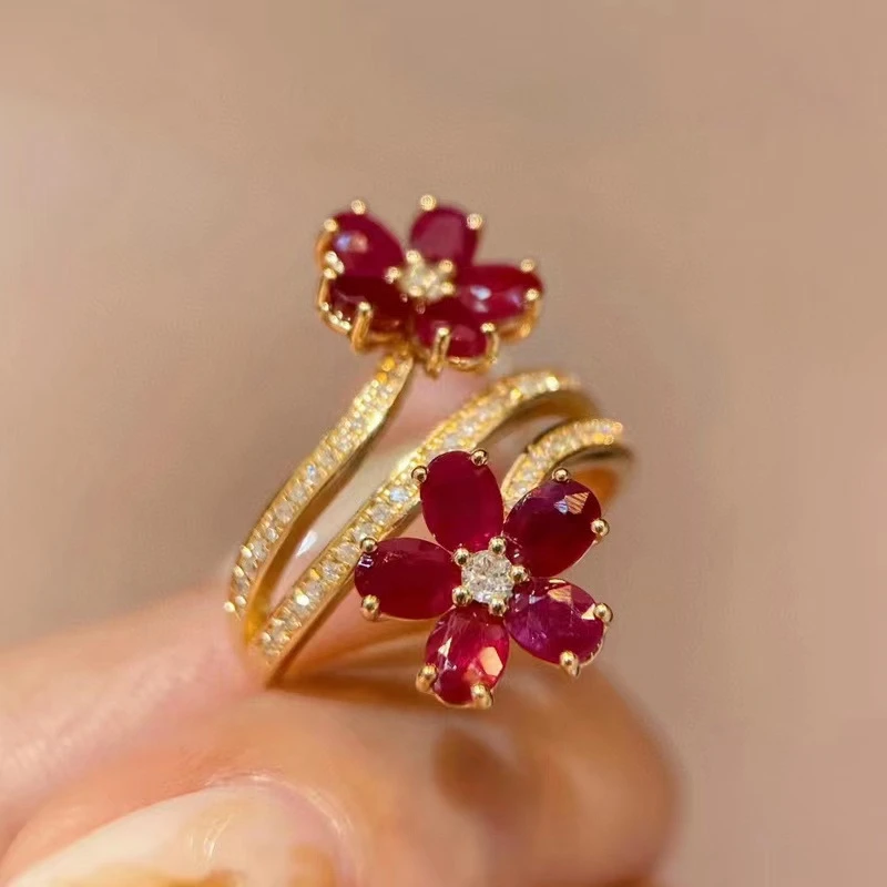 Golden Spiral Ring with Red Daisies